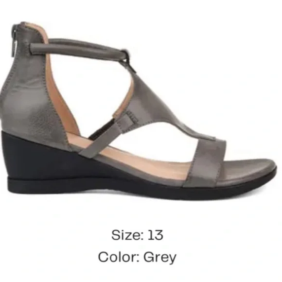 GREY T-STRAP TRAYLE WEDGE SANDAL - Picture 1 of 2
